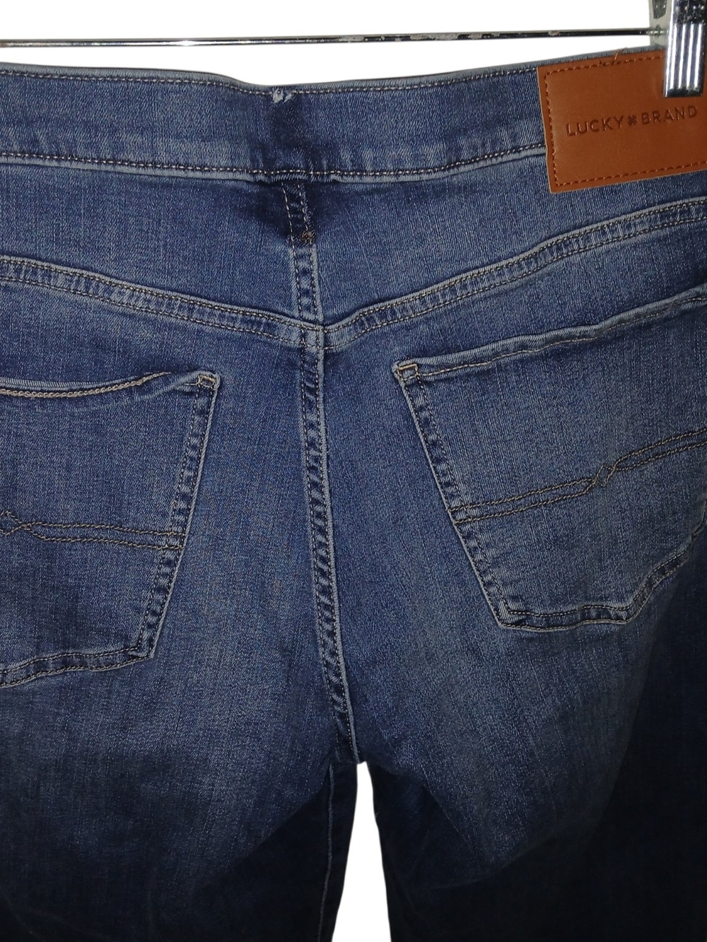 Lucky Brand SWEET Mid Rise Boot Dark Wash Jeans 12 31R - Picture 4 of 5